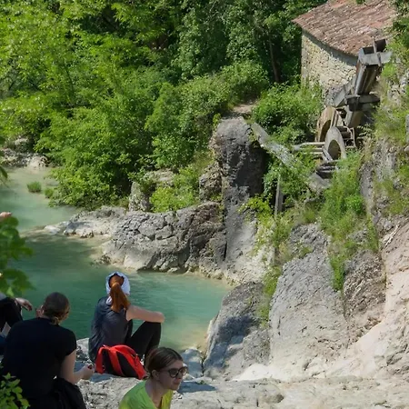 Dom wakacyjny Stone House *