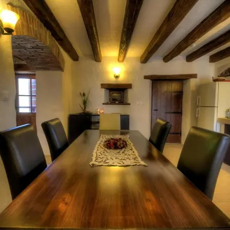 Dom wakacyjny Stone House