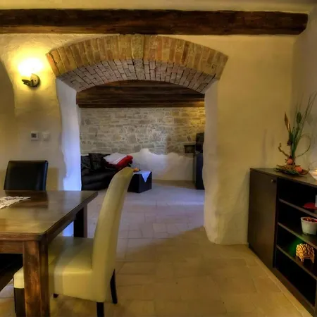 Stone House Dom wakacyjny *