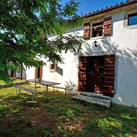 In Mit Grill, Garten Und Gemeinschaftlichem Pool * Kotli